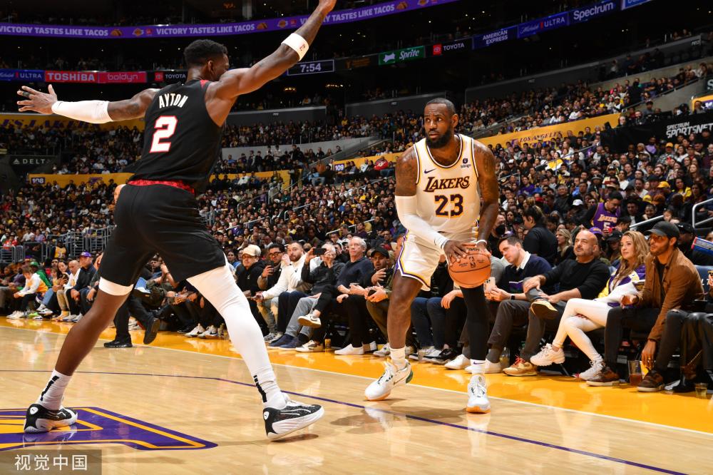 无疑是对她 无疑是对她