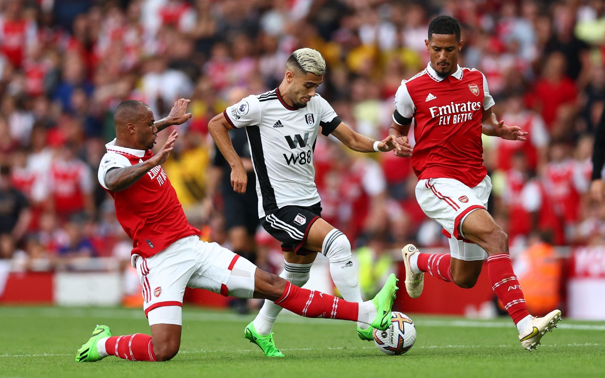 际舞台上闪 际舞台上闪